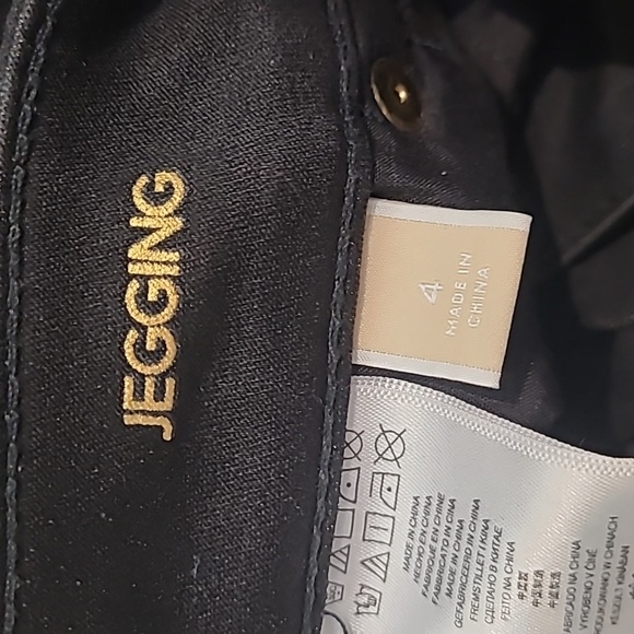 MK DENIM GOLD SPARKLE DESIGN STRETCH JEGGINGS~GREAT FOR THE HOLIDAYS - Picture 4 of 11